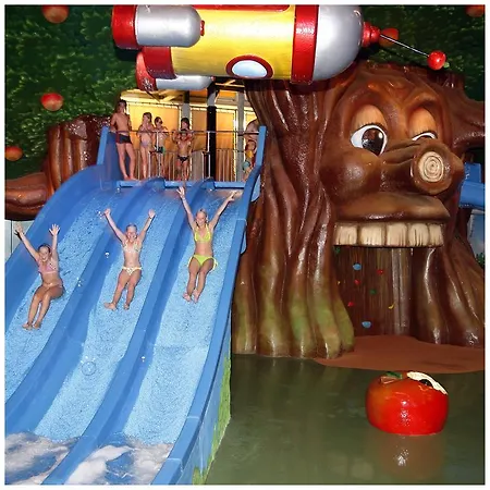 Hytte Campingpark De Bongerd Tuitjenhorn