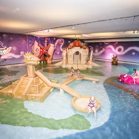 Campingpark De Bongerd Hytte *